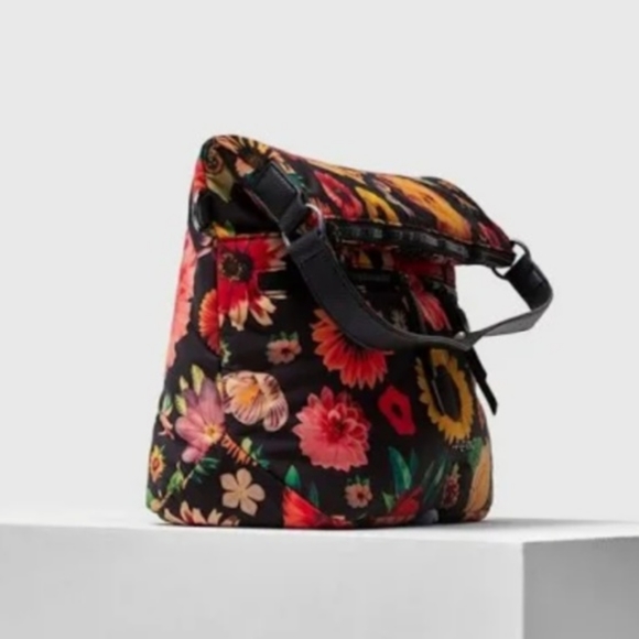 NWT Desigual by Christian Lacroix Bag with Dust Bag. - Picture 7 of 16